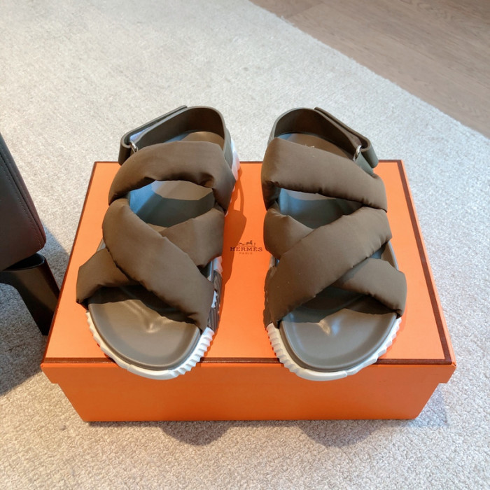 he*mes slide cu526-2065