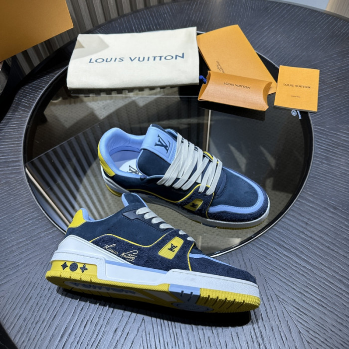 1V SNEAKERS 1V0425-158