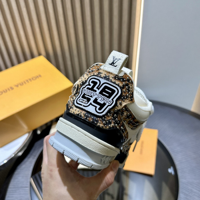 1V SNEAKERS 1V0425-161