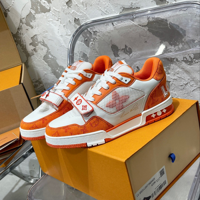 1V SNEAKERS 1V0425-197