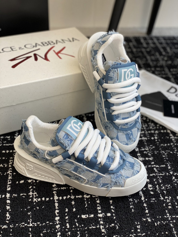 D.G. Sneakers DG210-236