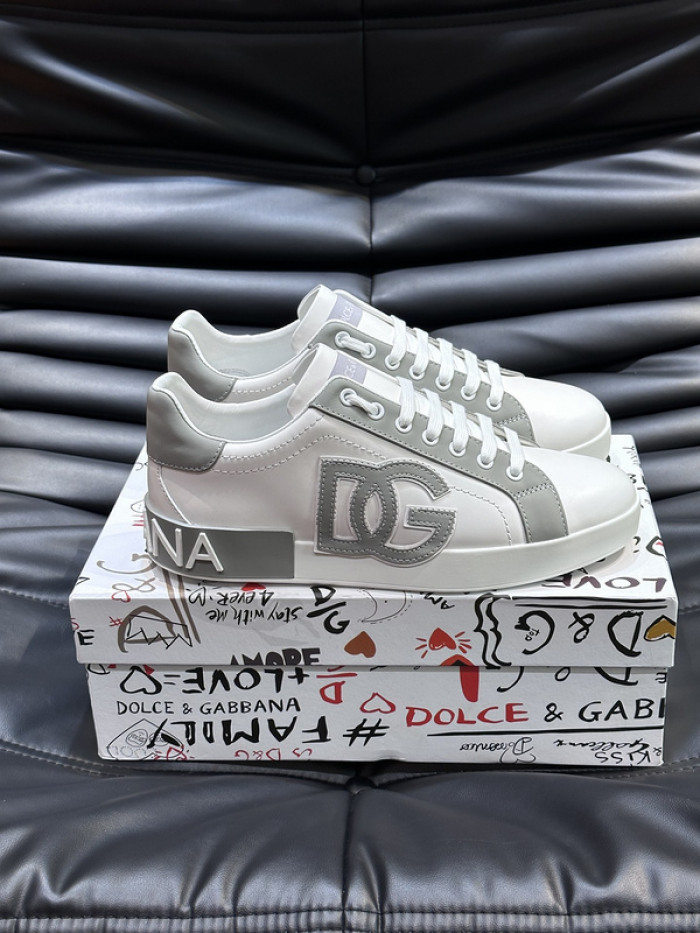 D.G. Sneakers DG210-244