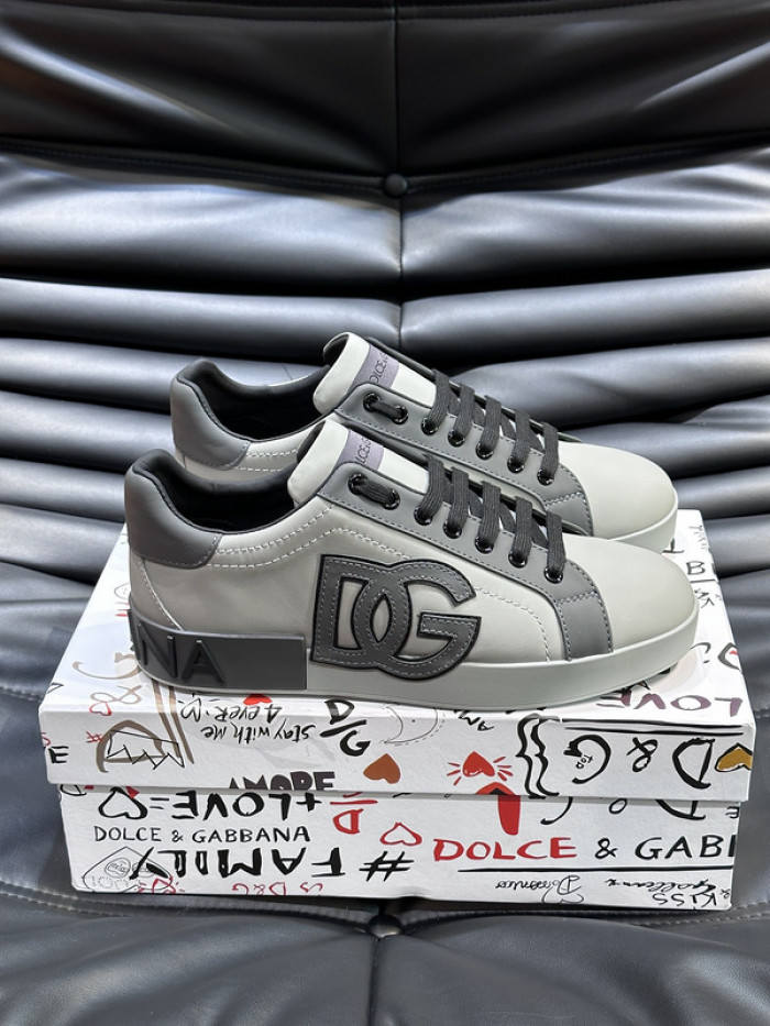 D.G. Sneakers DG210-245