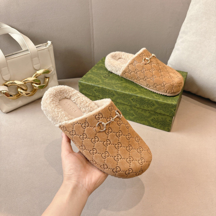 Gv*c SLIPPERS GU568-112