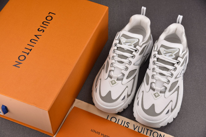 1V SNEAKERS 1V0425-241