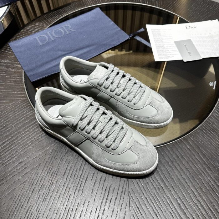D10R SHOES B01 D896-183