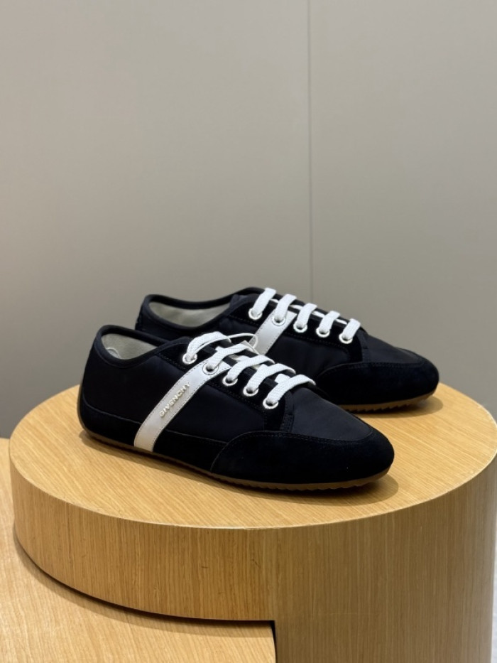 GIVEN-CHY SNEAKERS GIVEN019