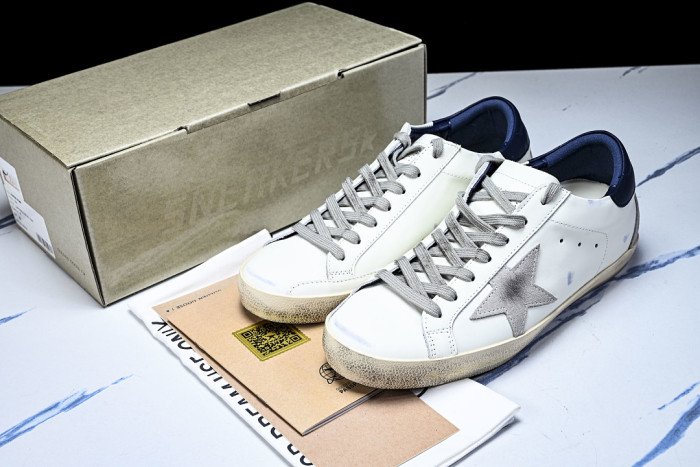 G01den G003e SNEAKERS GGS00054
