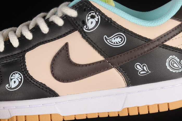 dunk low se black/dark chocolate/copa/pink foam dh0952-001-003
