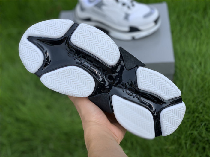 blcg sneaker triple.s sneakers bl5632-011