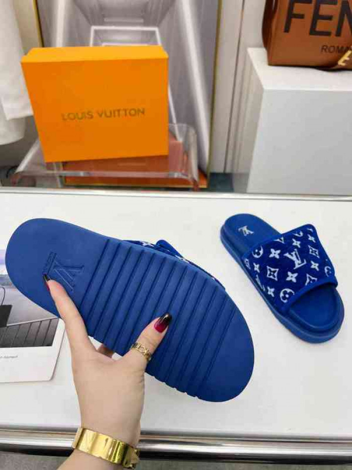 1*V SLIPPERS 11V0107-028