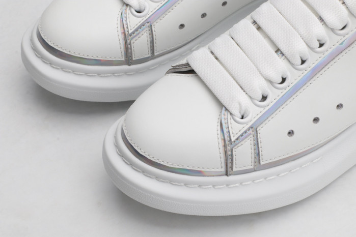 A1exa*der Mcqv*en SNEAKERS
