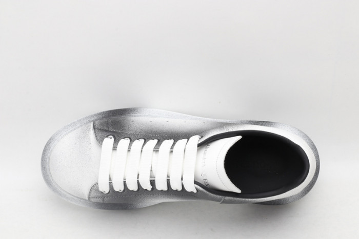 A1exa*der Mcqv*en SNEAKERS MC5563-081