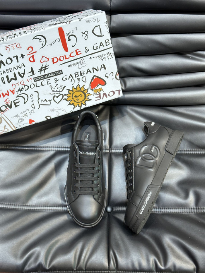 D.G. Sneakers DG210-243