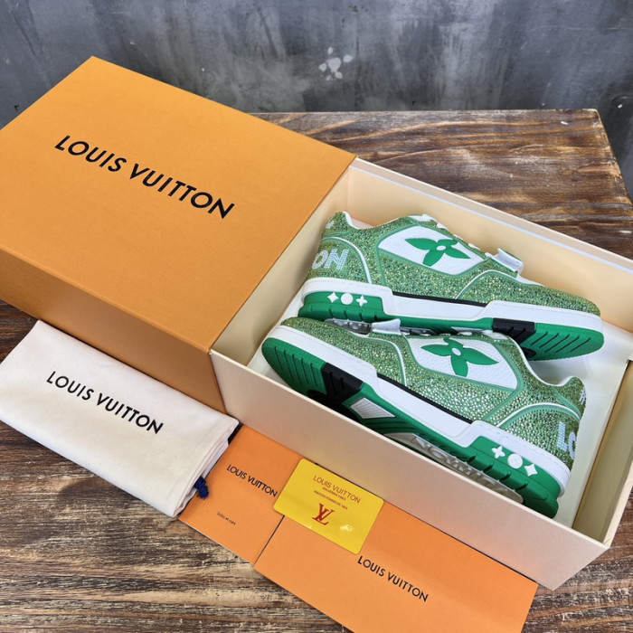 1V SNEAKERS 1V0425-224