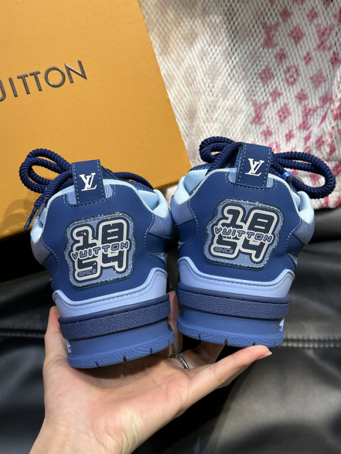 1V SNEAKERS 1V0425-243