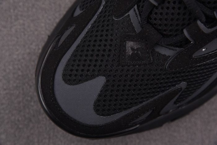 1V SNEAKERS 1V0425-232