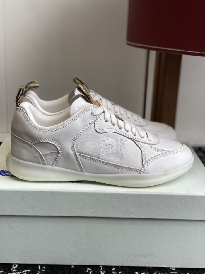 BBY SNEAKER BY00106