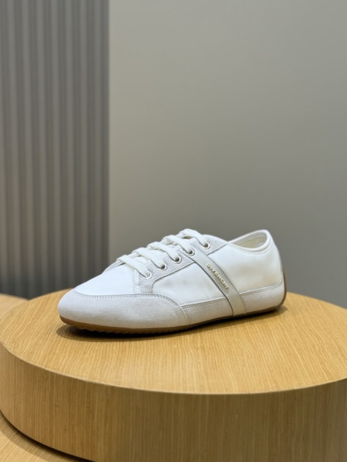 GIVEN-CHY SNEAKERS GIVEN020