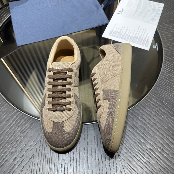 D10R SHOES B01 D896-193