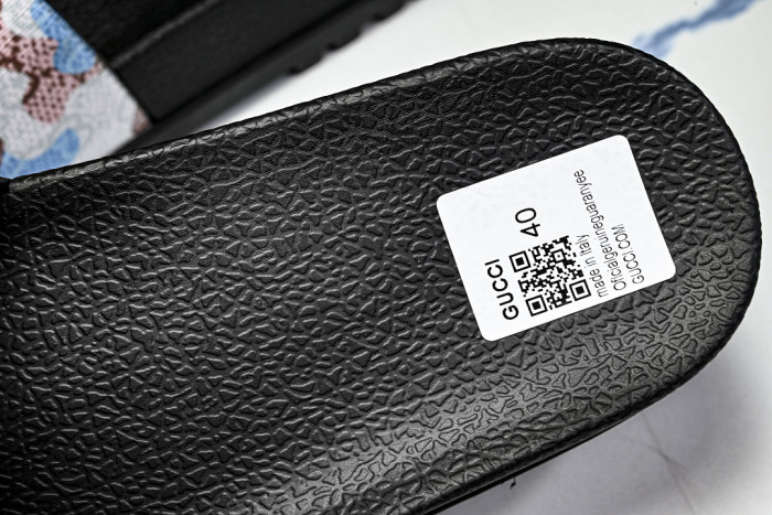 Gv*c SLIPPERS GU568-132