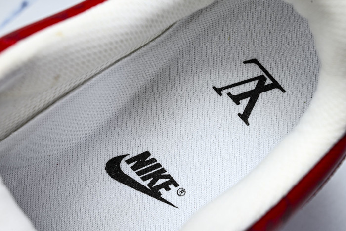 1V X Nike Air Force 11V0425-542