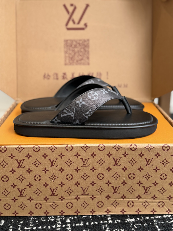 1*V SLIPPERS 11V0107-168