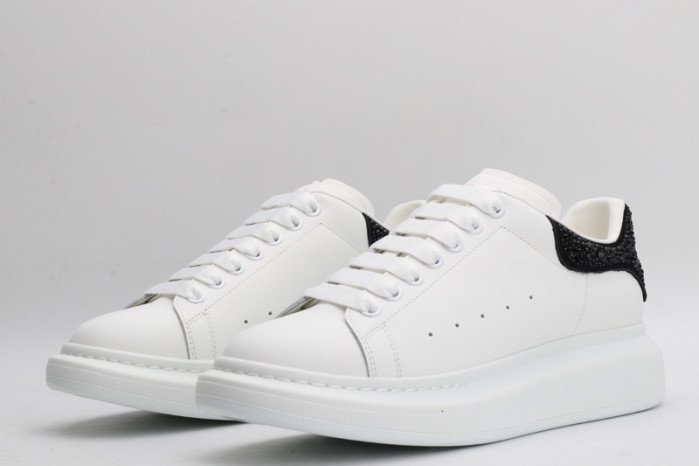 A1exa*der Mcqv*en SNEAKERS MC5563-021