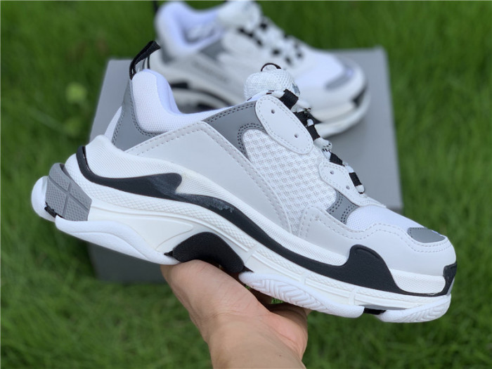 blcg sneaker triple.s sneakers bl5632-011