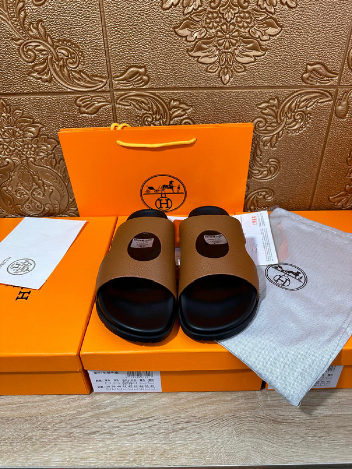 He*mes Slide CU526-2102