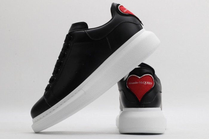 A1exa*der Mcqv*en SNEAKERS MC5563-068