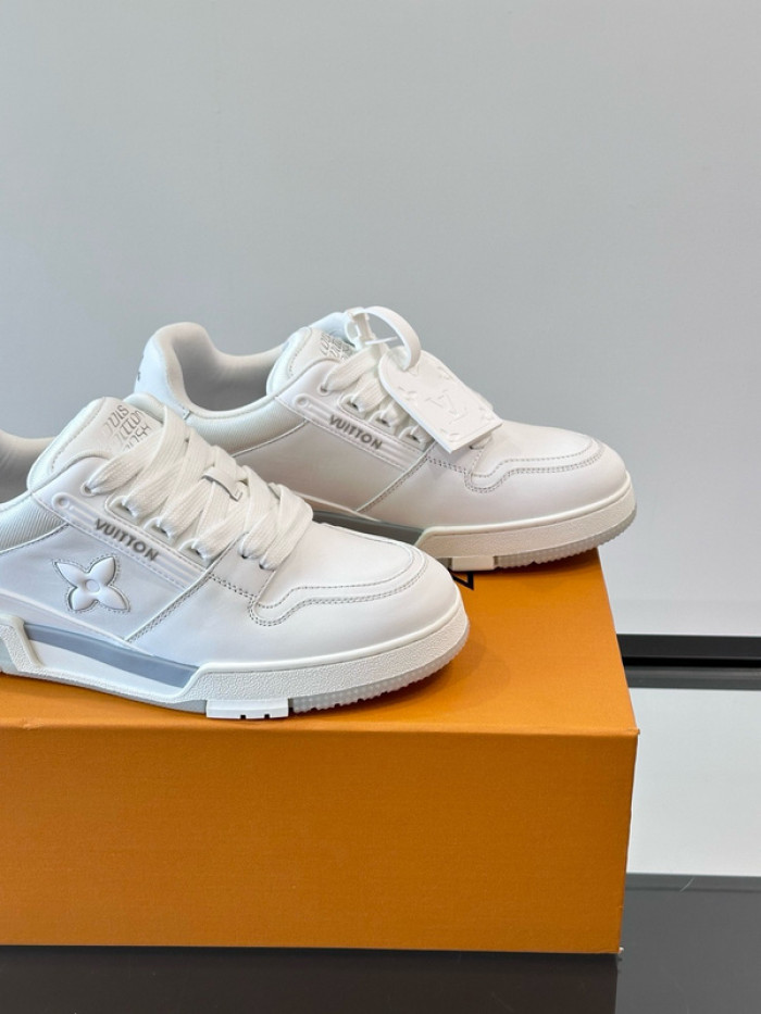 1V SNEAKERS 1V0425-228