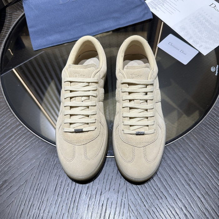 D10R SHOES B01 D896-197
