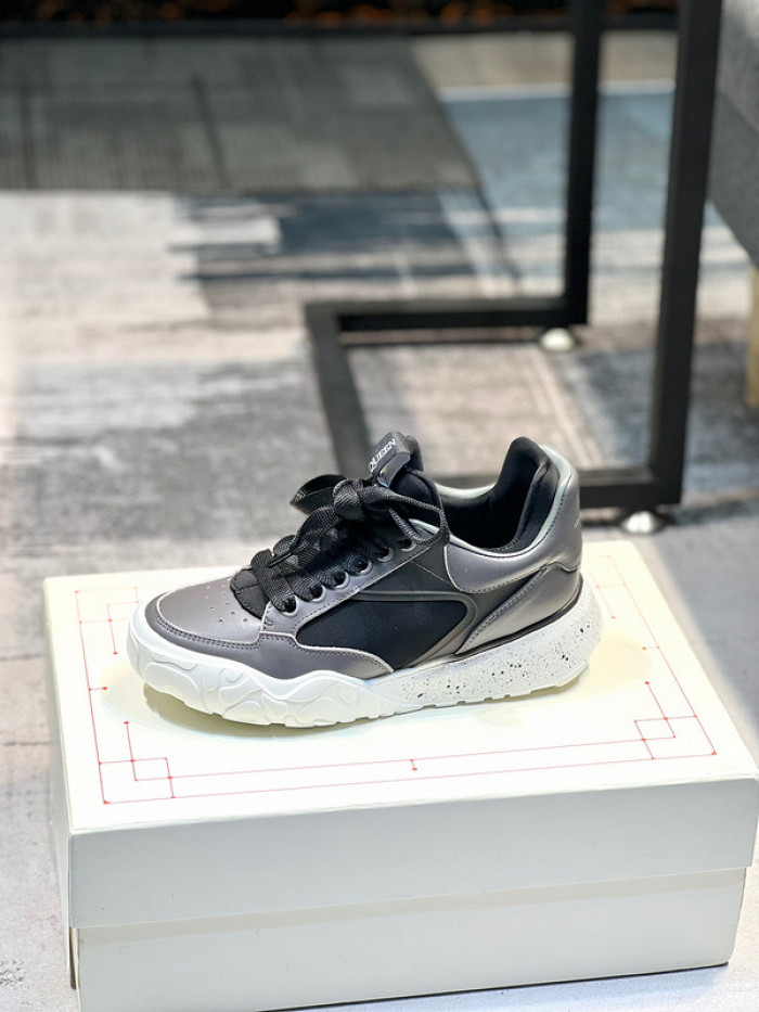 A1EXANDER M*QUEEN SNEAKERS WHGP7-147