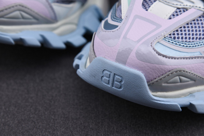 blcg track.2 white light blue 568615-w2gn3-9045