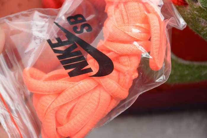 nike sb dunk low"strawberry cough" cw7093-601