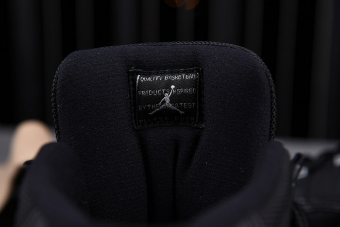 air jordan 11 25th anniversary black silver eyelets ct8012-011