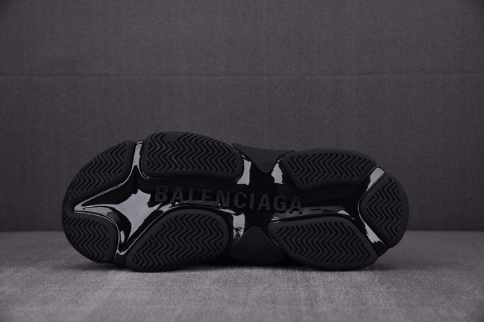 blcg sneaker triple.s sneakers bl5632-001