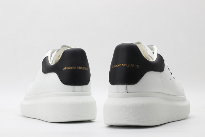 A1exa*der Mcqv*en SNEAKERS MC5563-073