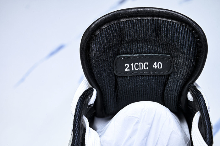 D10R B27 SNEAKERS BNOP235-086