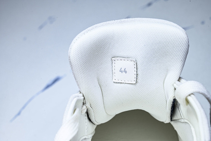 HER*MES SNEAKER HM1028-172