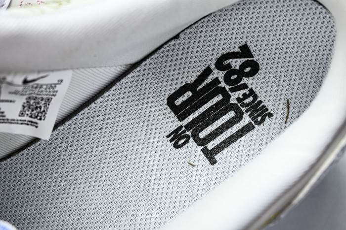Nike Air Force 1 Low 