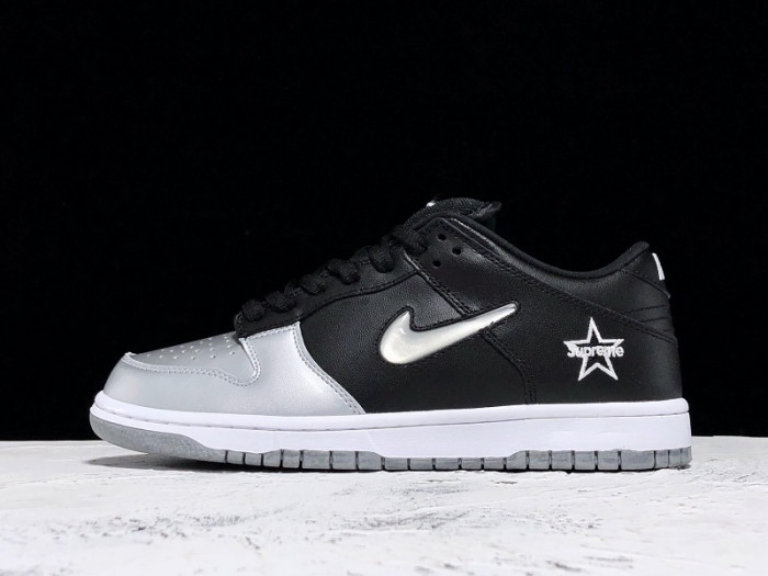 Supreme x Nike SB Dunk Low Silver Black CK3480-001