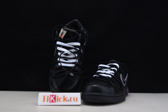 OFW x Futura x Nike Dunk Low DM1602-001