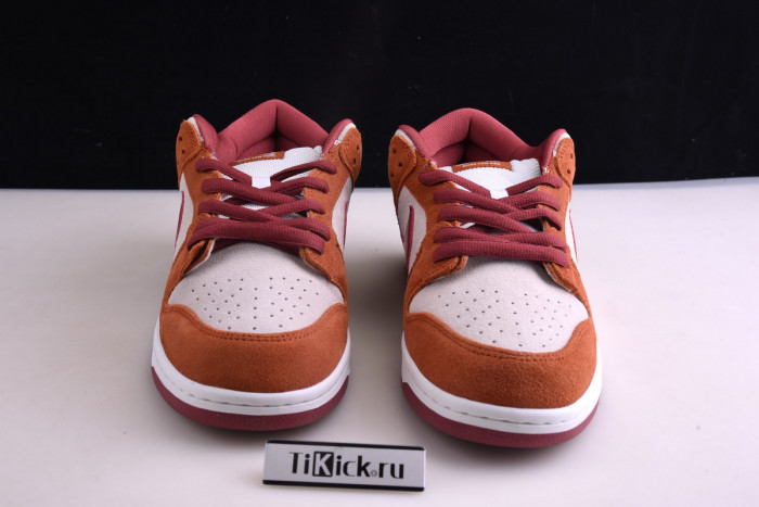 nike sb dunk low pro dark russet cedar bq6817-202
