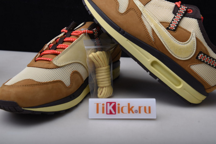 travis scott x nike air max 1 wheat do9392-701