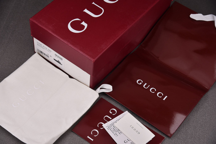 Gv*c SLIPPERS GU568-128