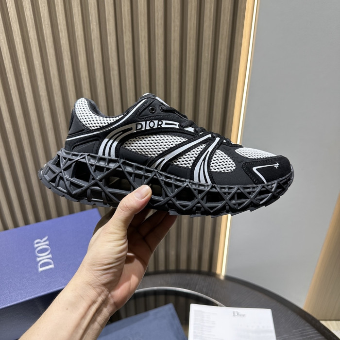D10R SHOES B35 B35-008