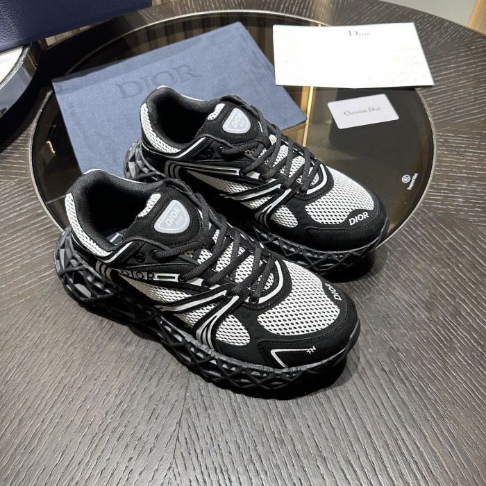 D10R SHOES B35 B35-008