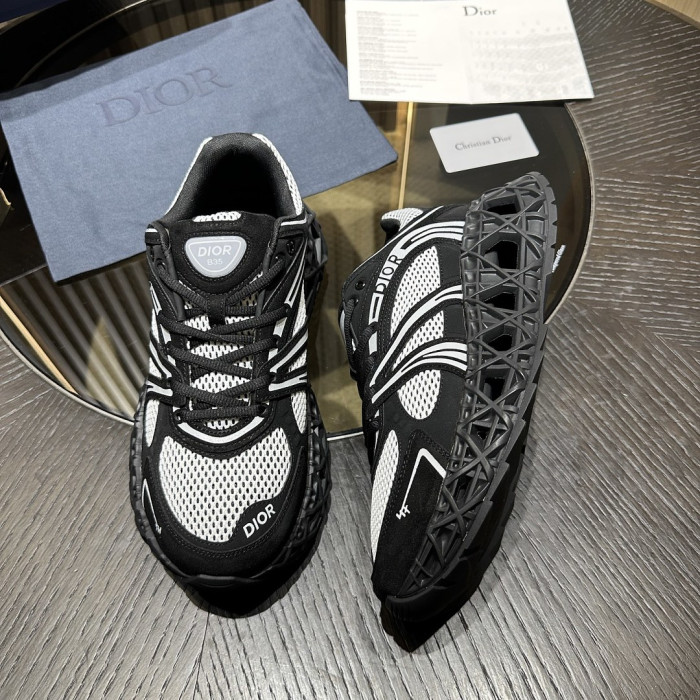 D10R SHOES B35 B35-008